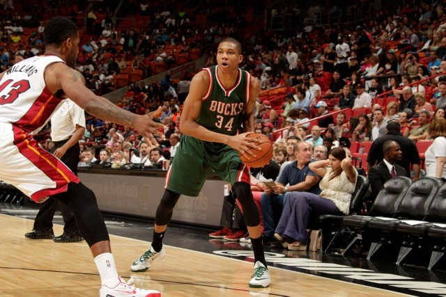 弗格24分辽宁击败四川 沈梓捷14+7北控胜宁波