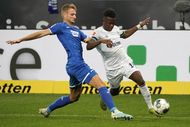 38岁拉莫斯在社交媒体晒照发文：秋季训练！